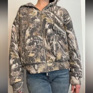 Abercrombie and fitch zip up camouflage quilted hoodie